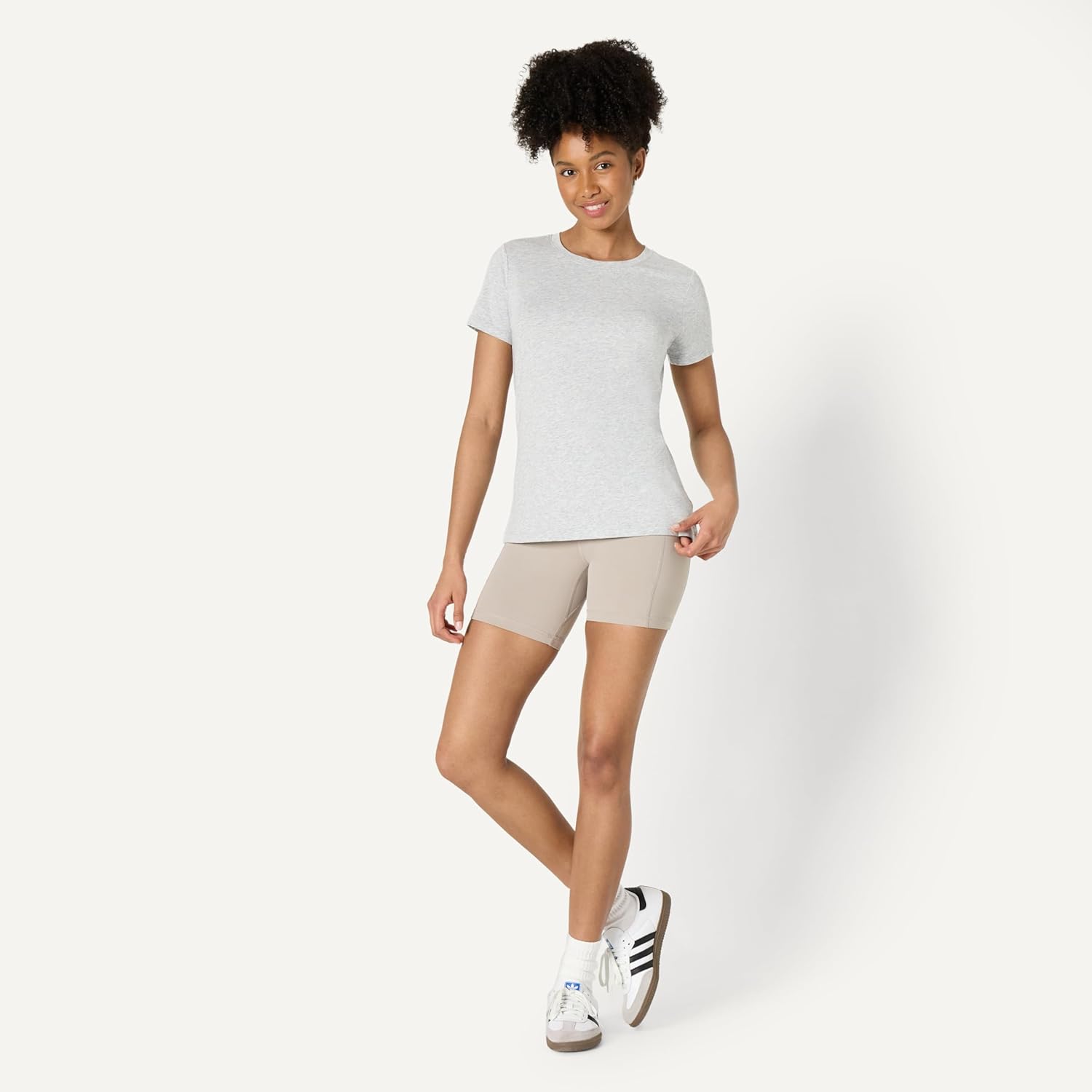 Thumbnail 4 de Amazon Essentials Damen Active Soft Cotton Leichtes Yoga-Workout-T-Shirt (Regular Fit)
