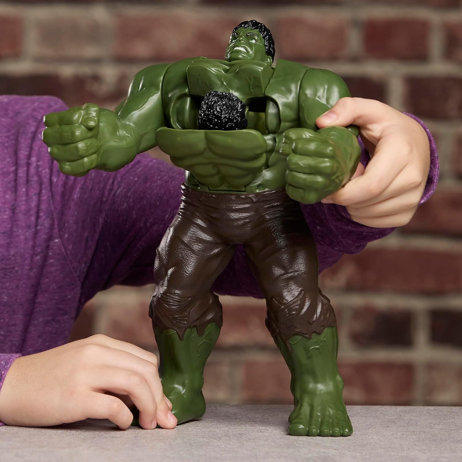 Detalle 2 de Marvel Schmetter-Action Hulk Savage Smash Action Figure, 29.9 cm, 2 Modes