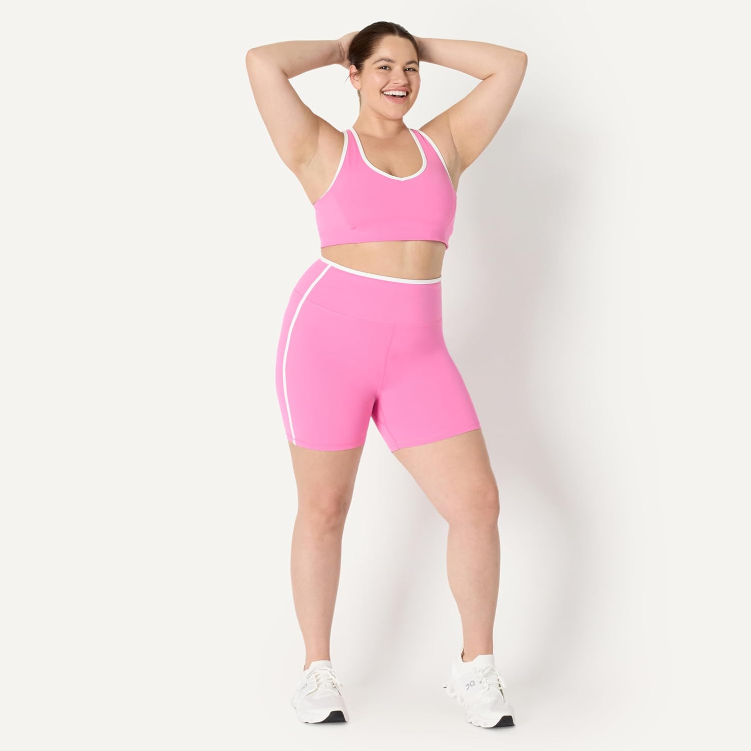 Thumbnail 6 de Amazon Essentials Damen sportliche FormFlex Radlerhose mit Taschen & hoher Taille (17,8 cm Beininnenlänge)
