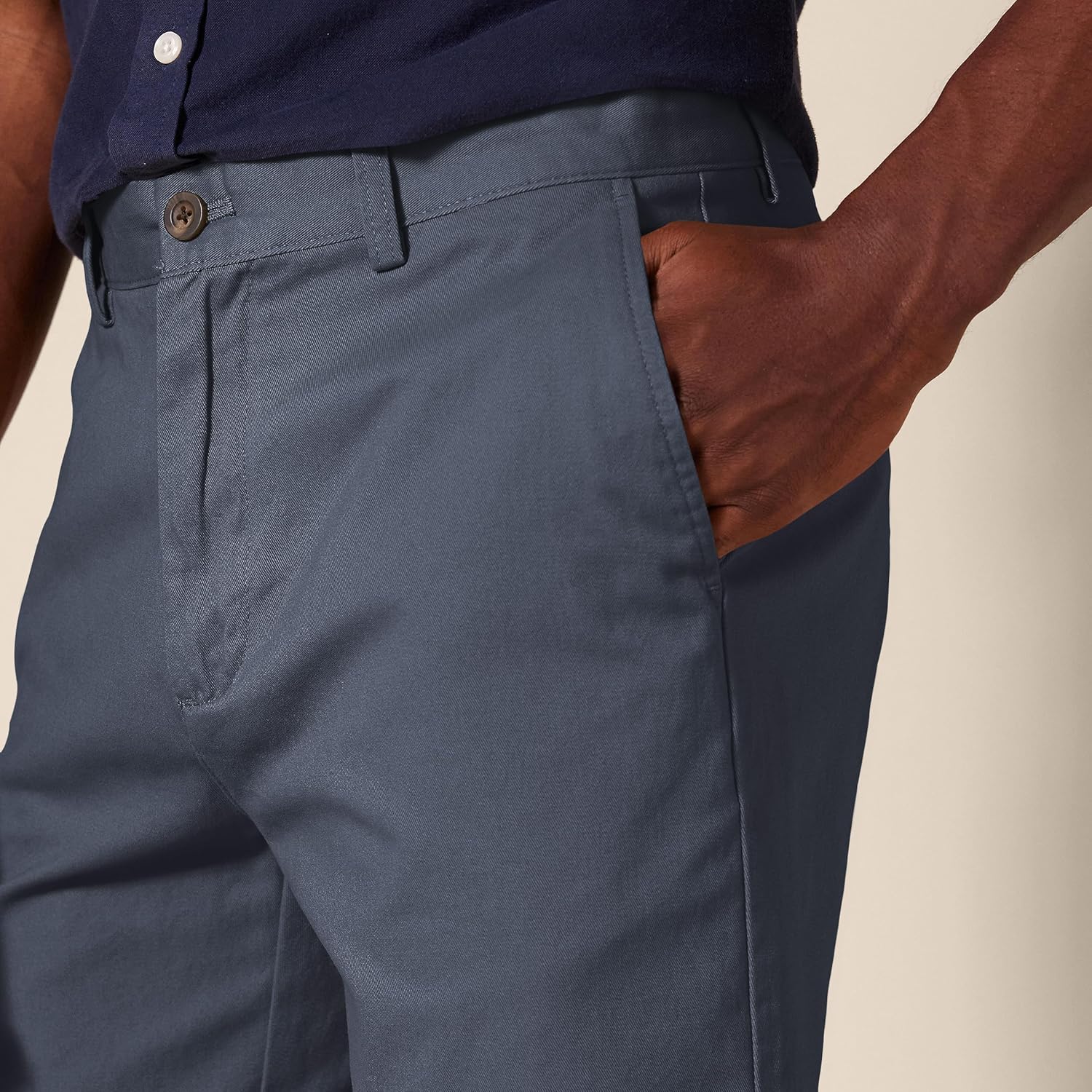 Thumbnail 3 de Amazon Essentials Men's Slim-Fit 7" Chino Shorts