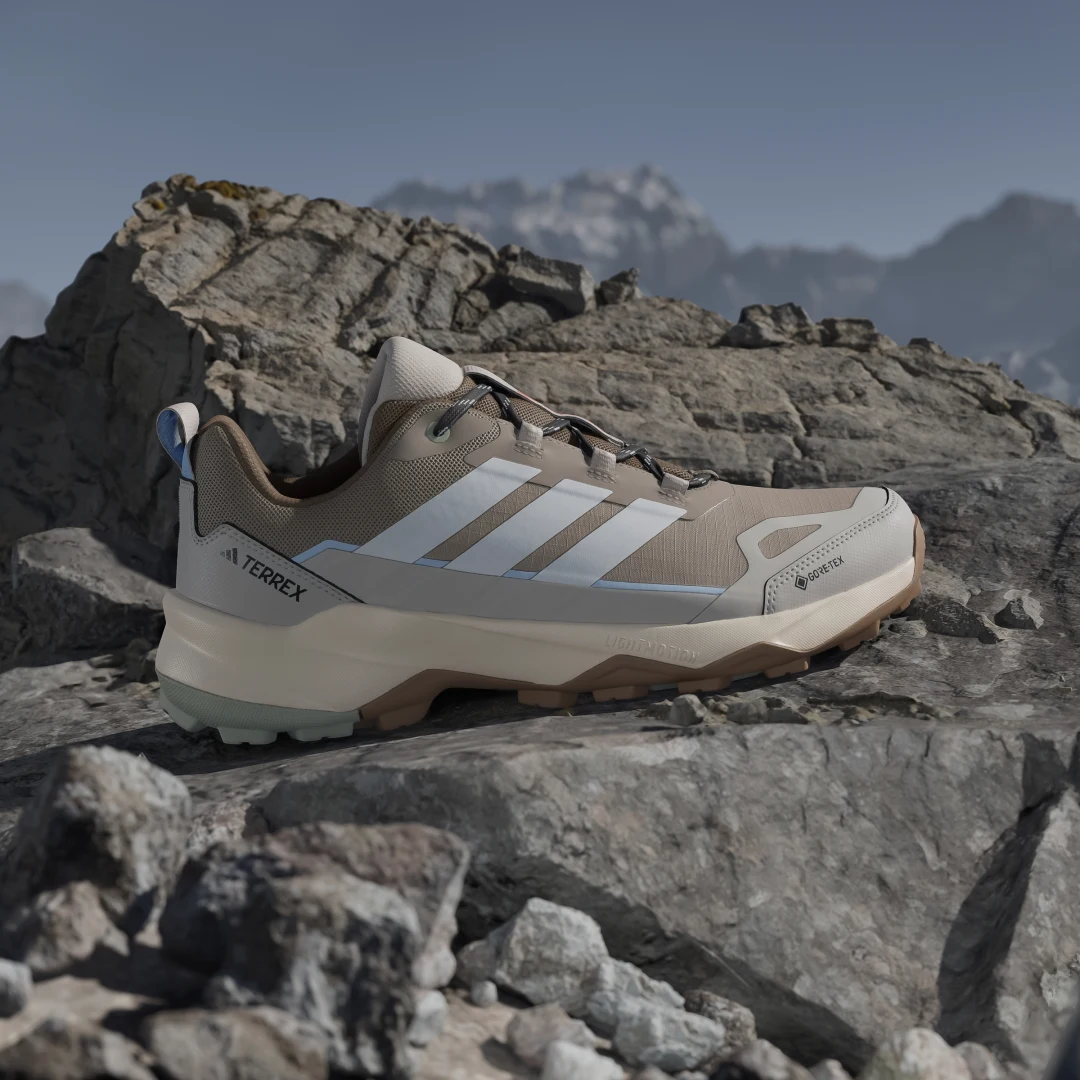 Detalle 2 de Adidas Terrex Skychaser AX5 GORE-TEX: zapatilla de senderismo para rutas técnicas