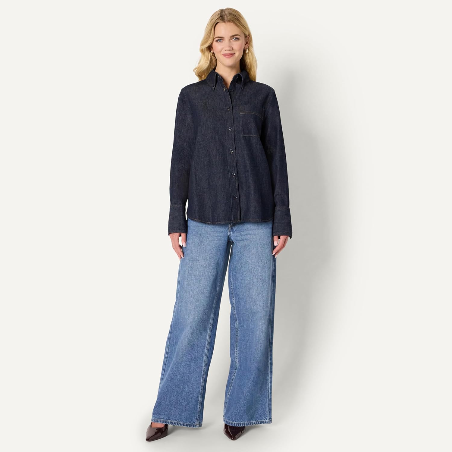 Thumbnail 4 de Amazon Essentials Damen Oversize-Denimhemd mit Knopfleiste (Denim-Chambray)