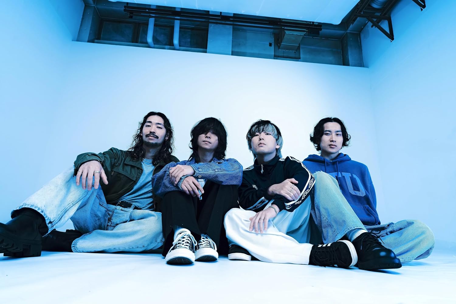Detalle 2 de 時速36km『目を閉じても残る赤』CD+Blu-ray|全11曲収録のメジャー1stアルバム