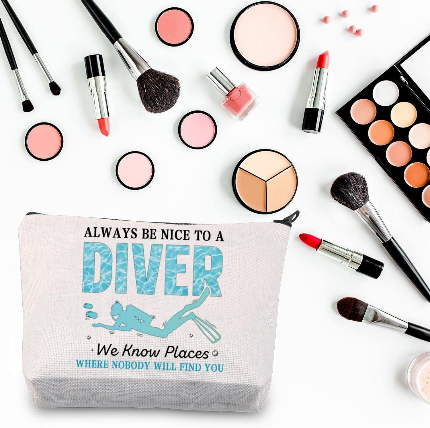 Thumbnail 3 de Funny Scuba Diving Gift: Always Be Nice to a Diver Makeup Bag