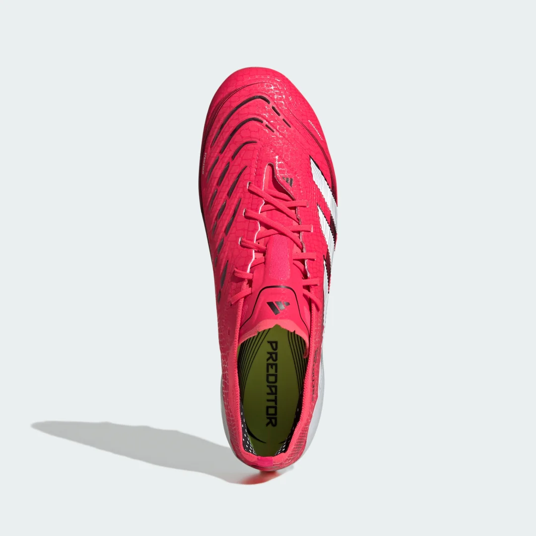 Detalle de Adidas Predator Elite césped artificial