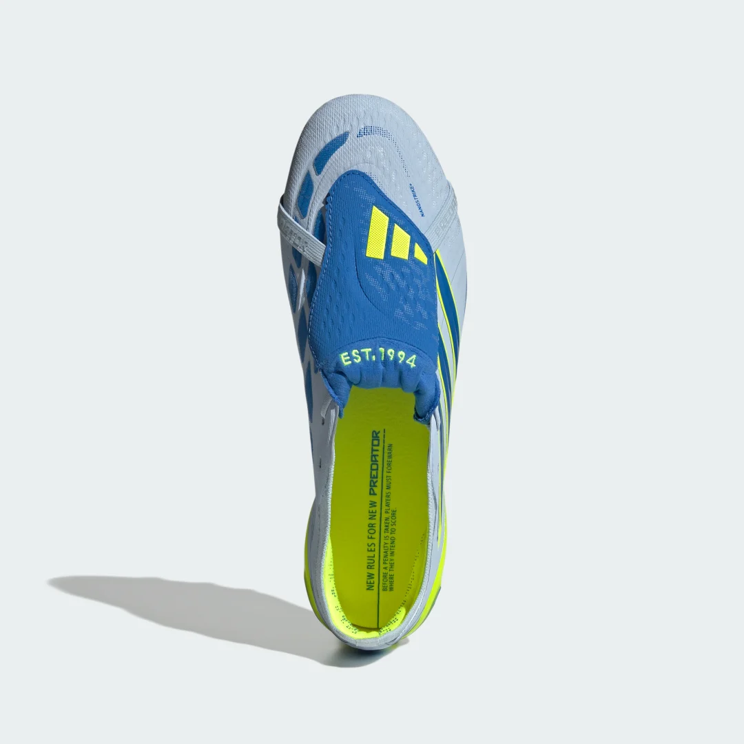 Detalle de Bota de fútbol Predator Elite con lengüeta plegable para césped artificial – Adidas