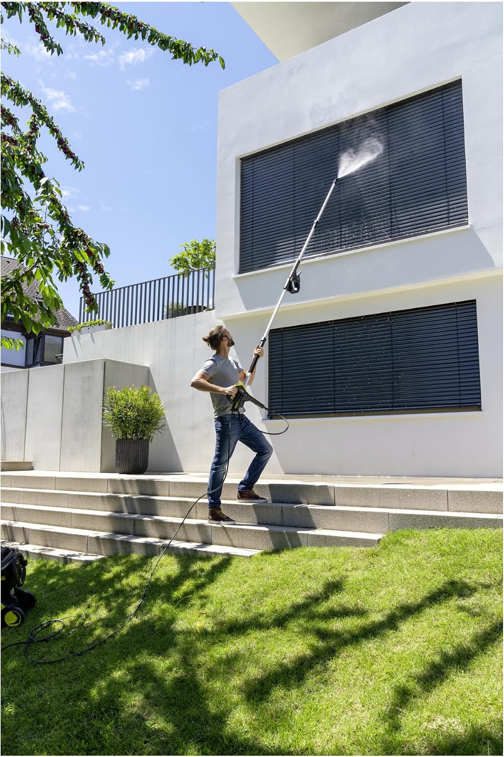 Detalle de KÄRCHER TLA 4 Telescopic Spray Lance – High Pressure Washer Accessory