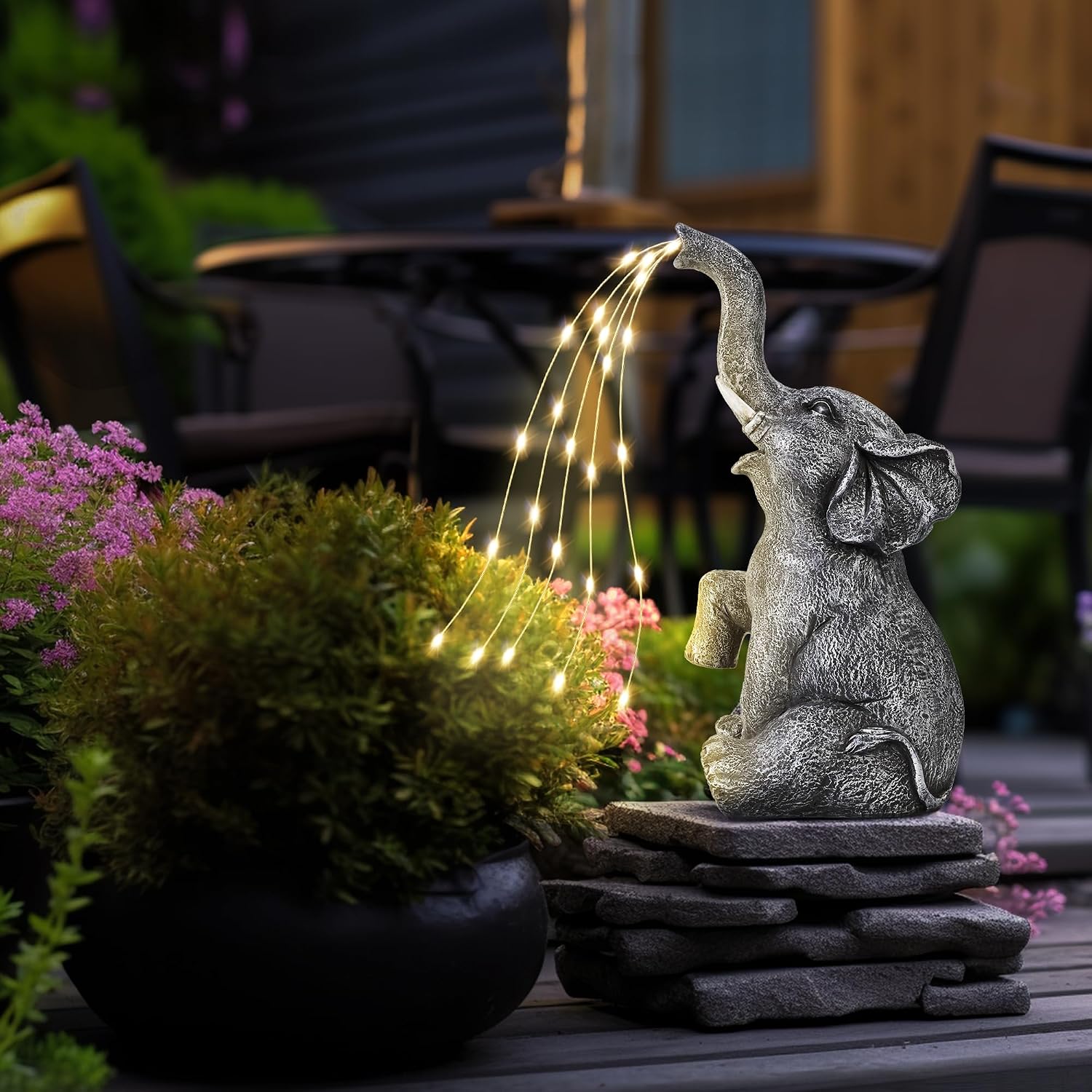 Thumbnail 6 de GIGALUMI Solar Garden Statue, Resin