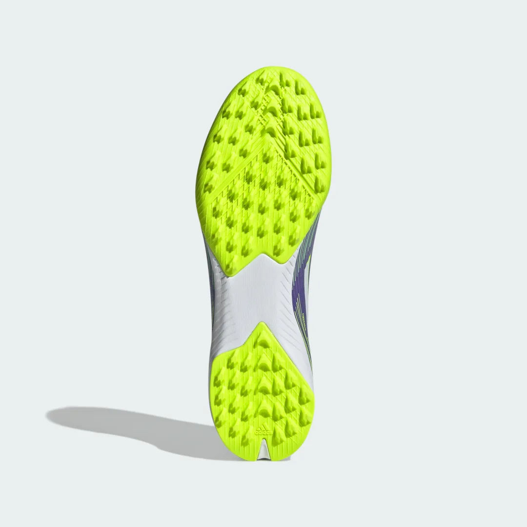 Thumbnail 3 de adidas F50 League Laceless moqueta en violeta: zapatilla de fútbol sin cordones