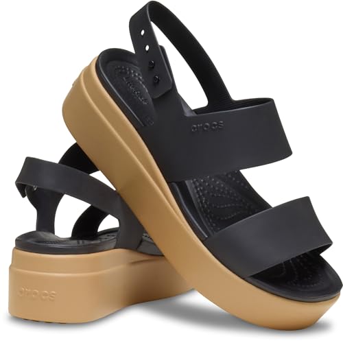Detalle de Crocs Women Brooklyn Low Wedge – Black/Cashew (UK 3)