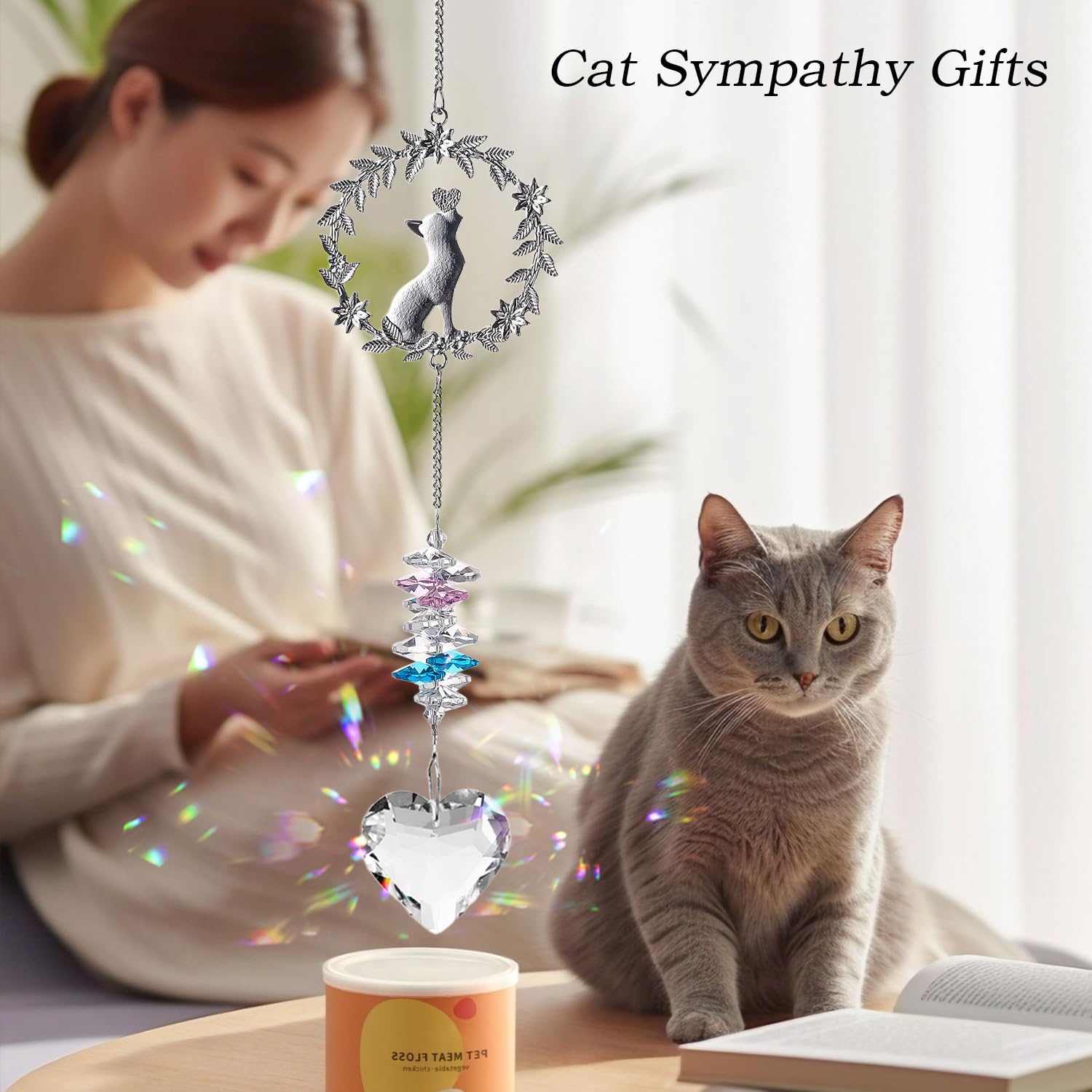 Detalle de HEGELDA Cat Memorial Crystal Suncatcher, White Heart Hanging Keepsake