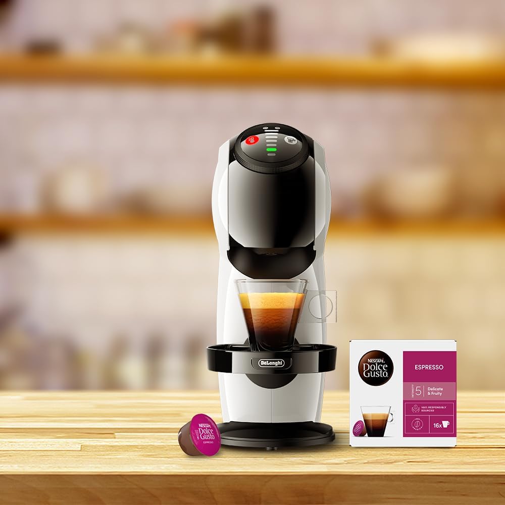 Detalle de NESCAFÉ Dolce Gusto Genio S Automatic Coffee Machine White by De’Longhi
