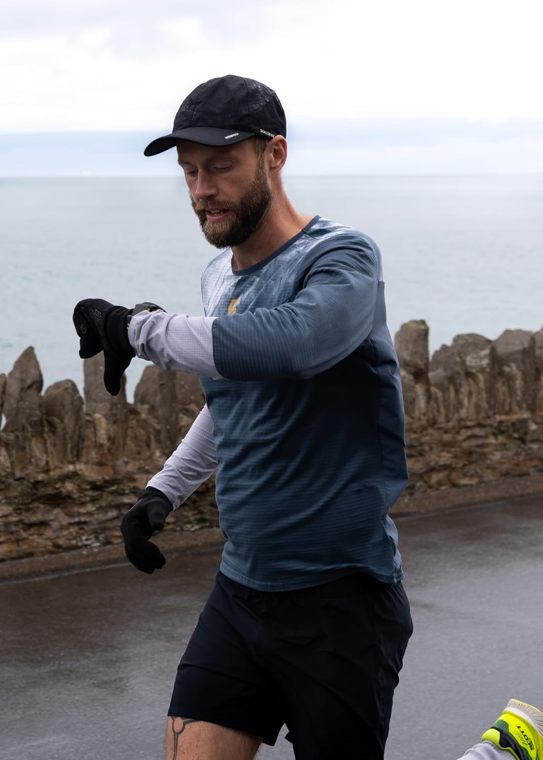 Detalle 2 de SEALSKINZ Langham waterproof running cap