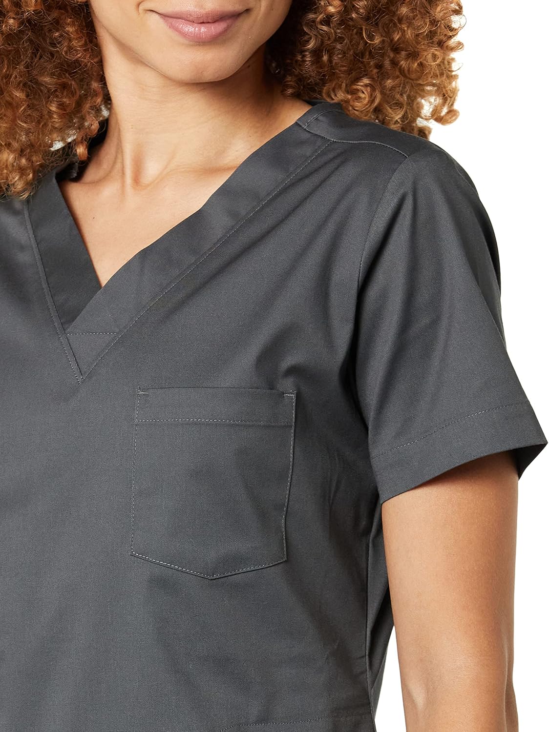 Thumbnail 4 de Amazon Essentials Damen Scrub-Top klassischer Schnitt mit V-Ausschnitt und kurzen Ärmeln (auch in Übergrößen)