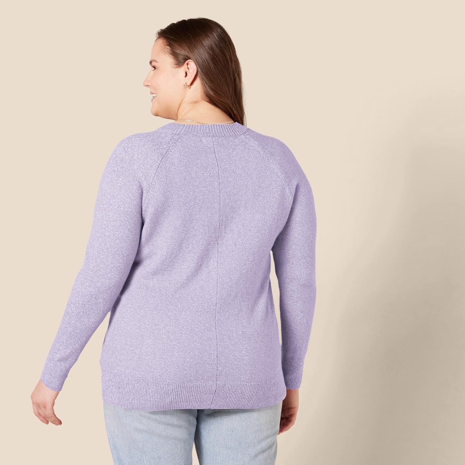 Detalle 2 de Amazon Essentials Women's Crewneck Jumper
