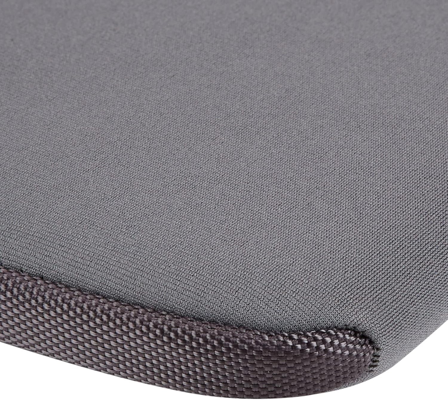 Thumbnail 5 de Amazon Basics Laptop-Schutzhülle für 13,3" (Grau) – Neopren-Tasche mit Reißverschluss