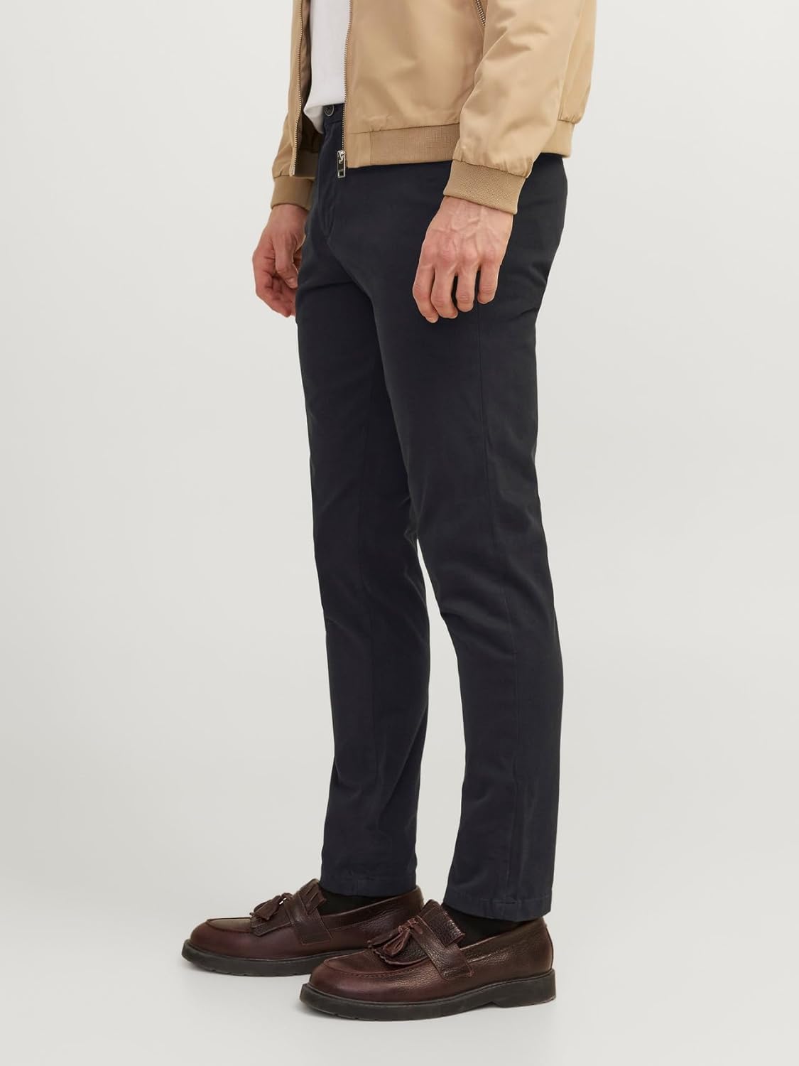 Detalle 2 de Jack & Jones Jpstmarco Jjbowie Sa Black Noos: pantalón hombre slim en negro, 31W/32L