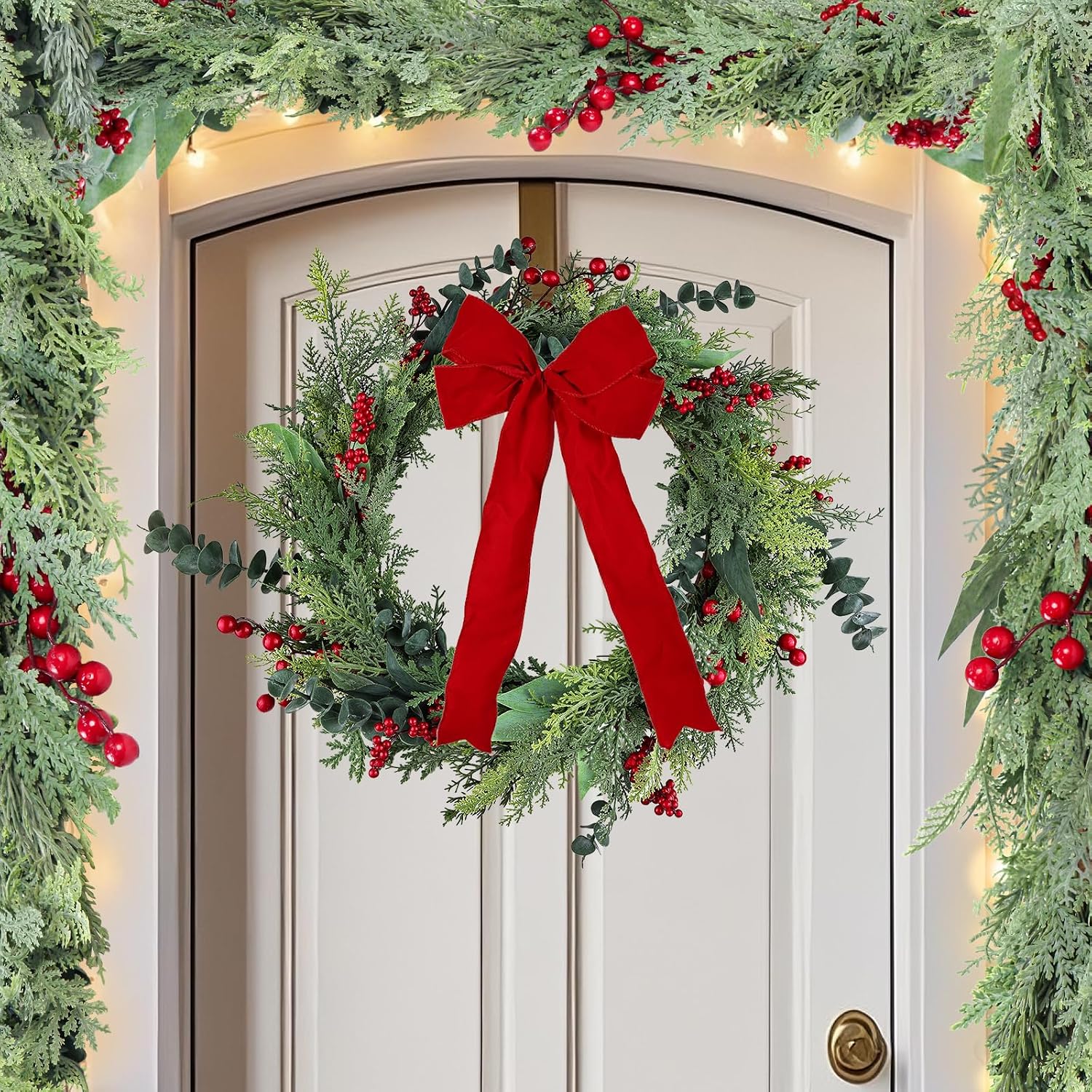 Detalle de 60cm Artificial Christmas Wreath for Front Door with Eucalyptus Leaves, Red Berries & Velvet Bow