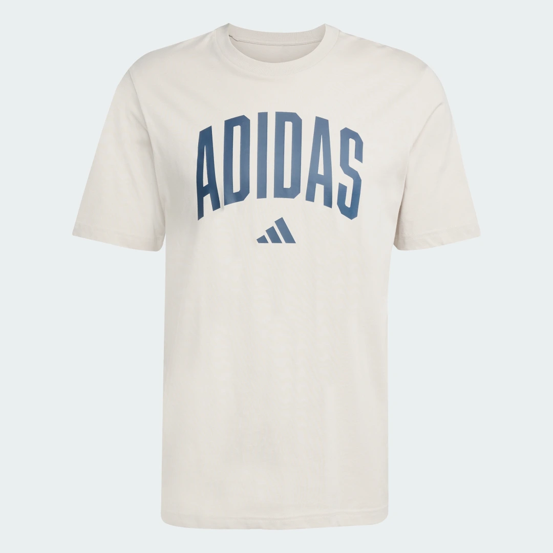 Detalle de Camiseta Lineage de Adidas: estampado de inspiración universitaria en Beige