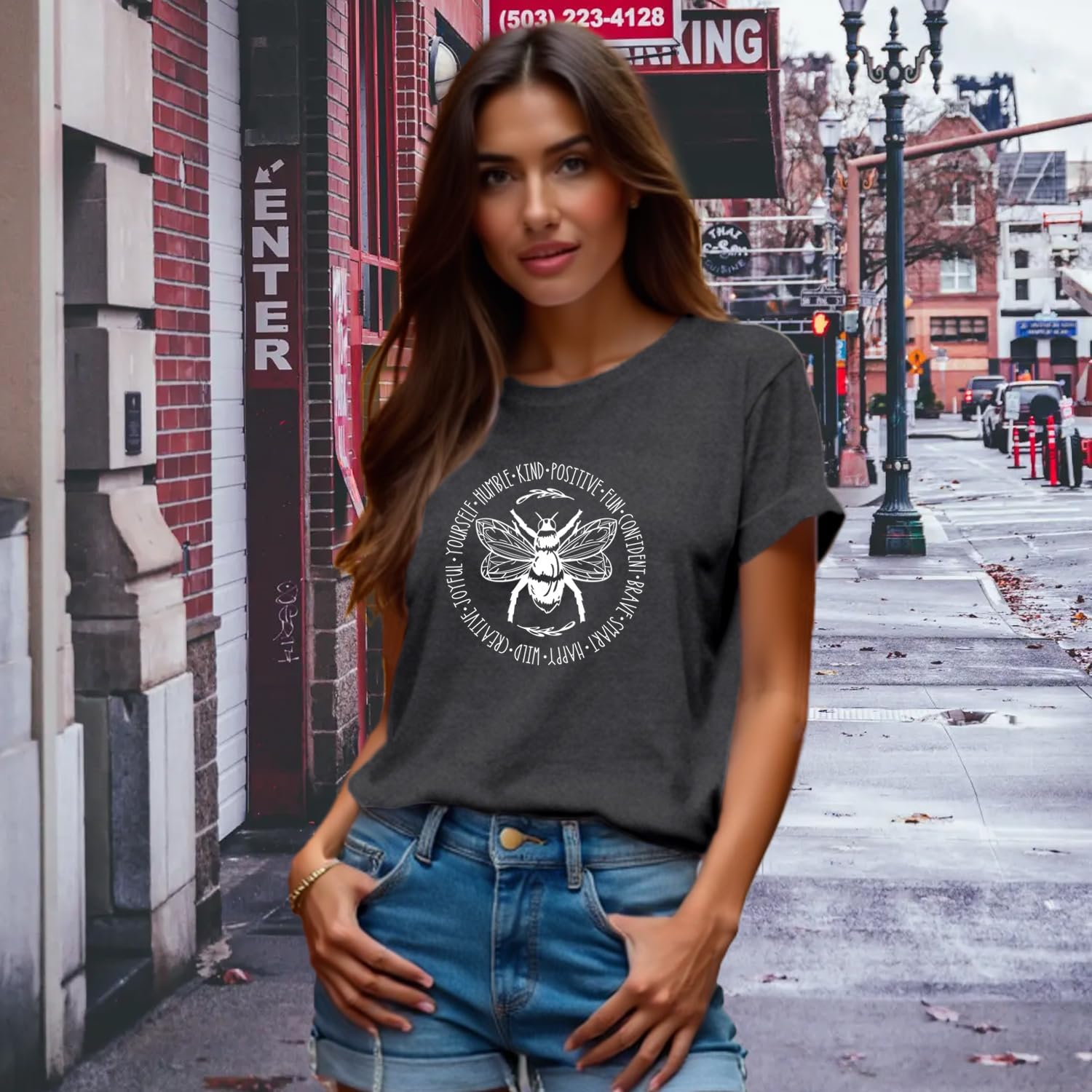 Thumbnail 3 de Qskall Bee Kind T Shirt