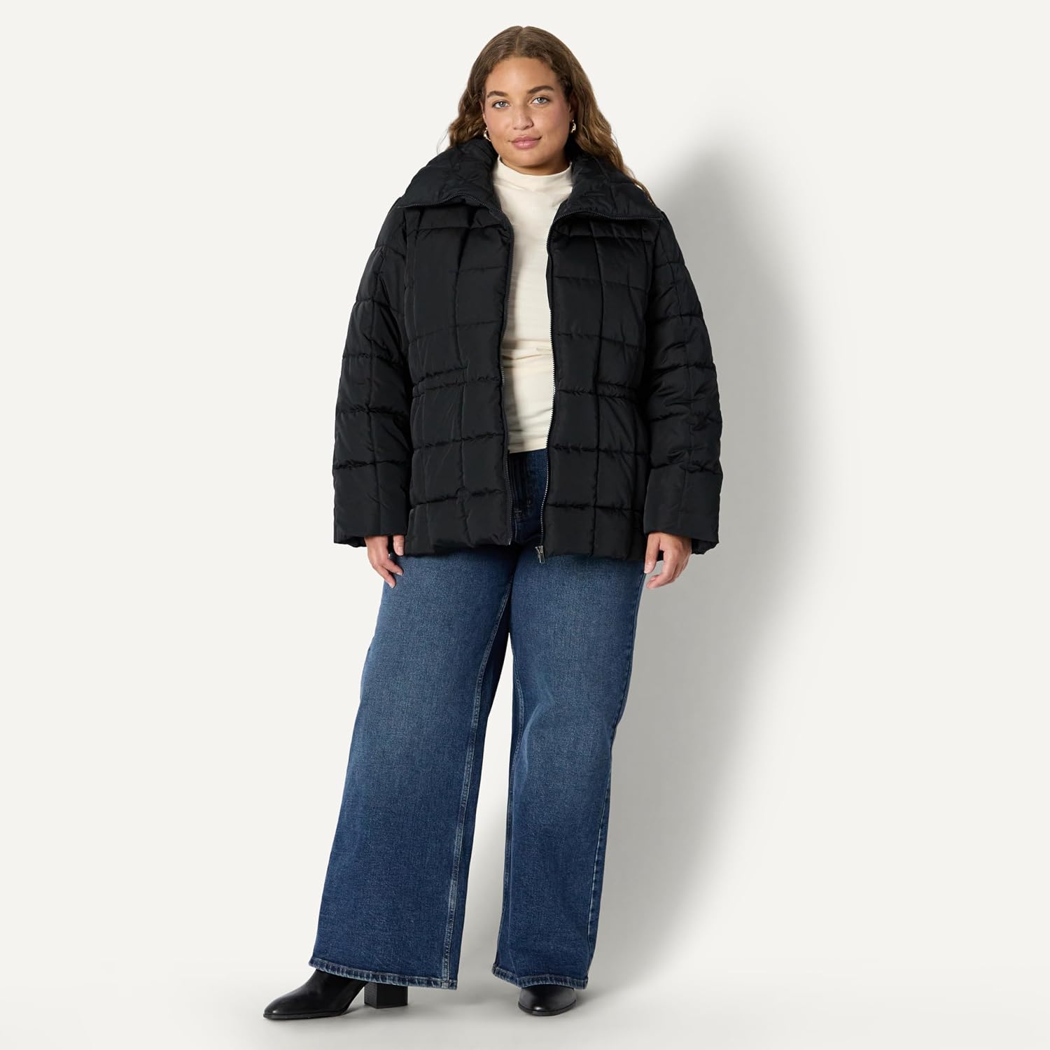 Thumbnail 6 de Amazon Essentials Damen Karierte Oversize-Steppjacke mit Puffärmeln