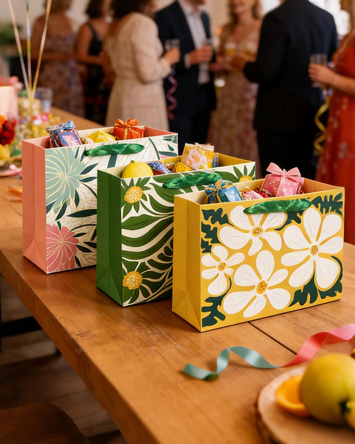 Thumbnail 6 de Gcardist Clash Flowers Gift Bags with Tissue Paper – 10 Pack (2 Large, 4 Medium, 4 Small)