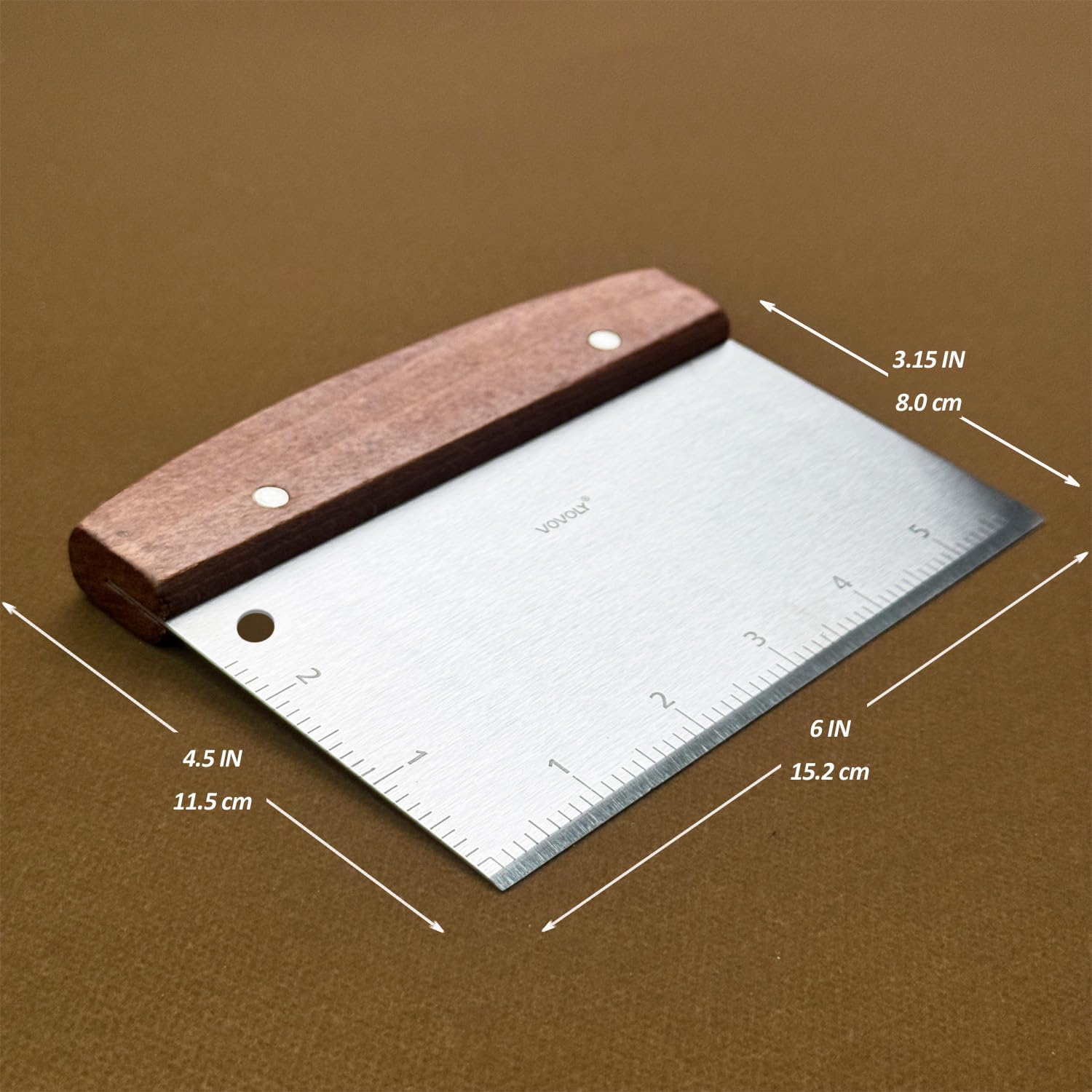 Detalle de Vovoly 229 Bench Scraper with Stainless Steel Blade and Wood Handle