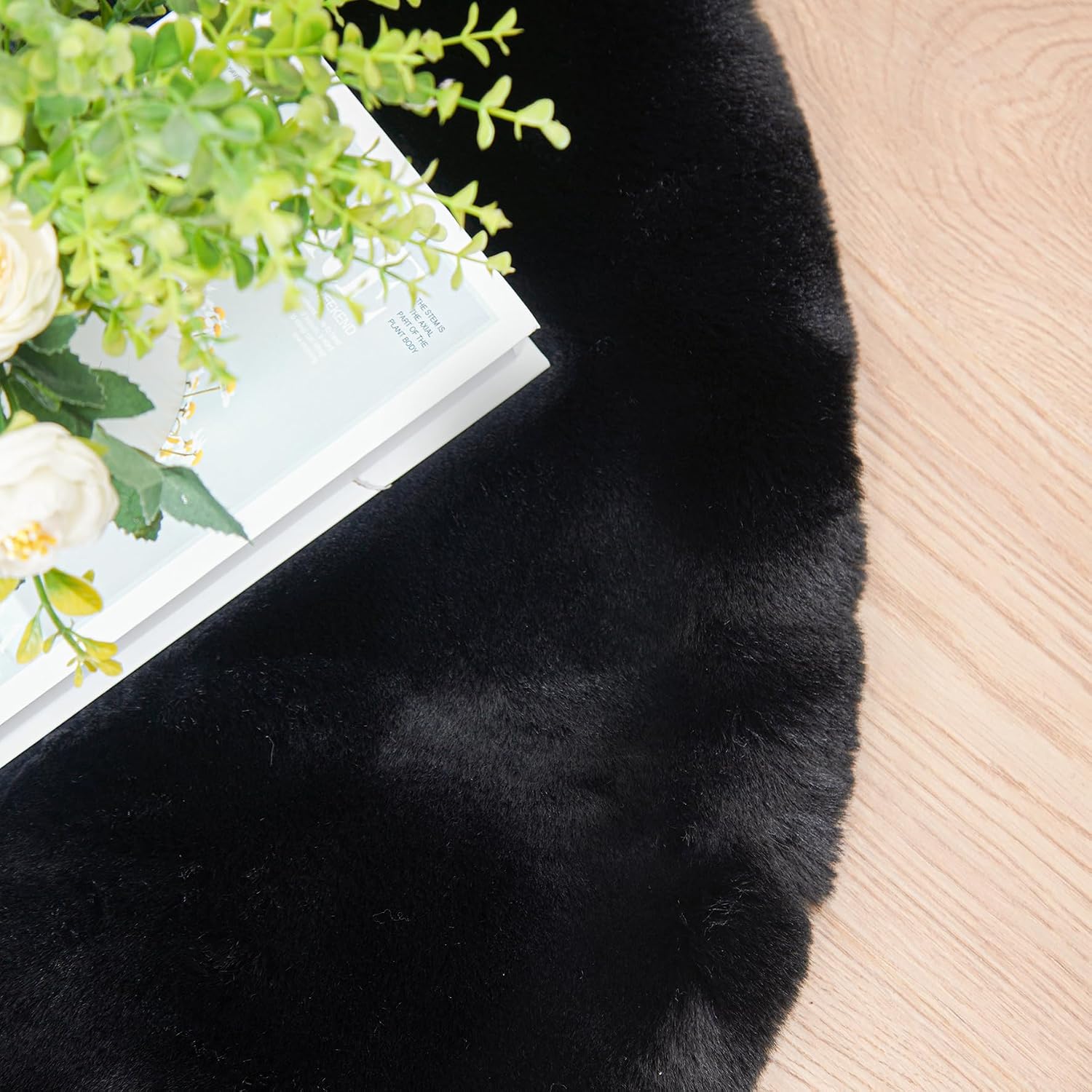 Thumbnail 5 de ORINOVA 6ft Round Faux Rabbit Fur Rug (Machine Washable, Black) for Bedroom & Living Room