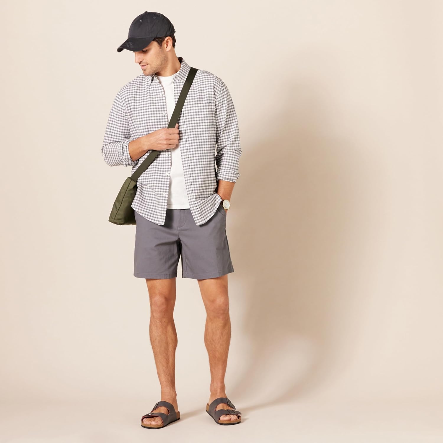 Thumbnail 4 de Amazon Essentials Men's Classic-Fit 7" Comfort Stretch Chino Shorts