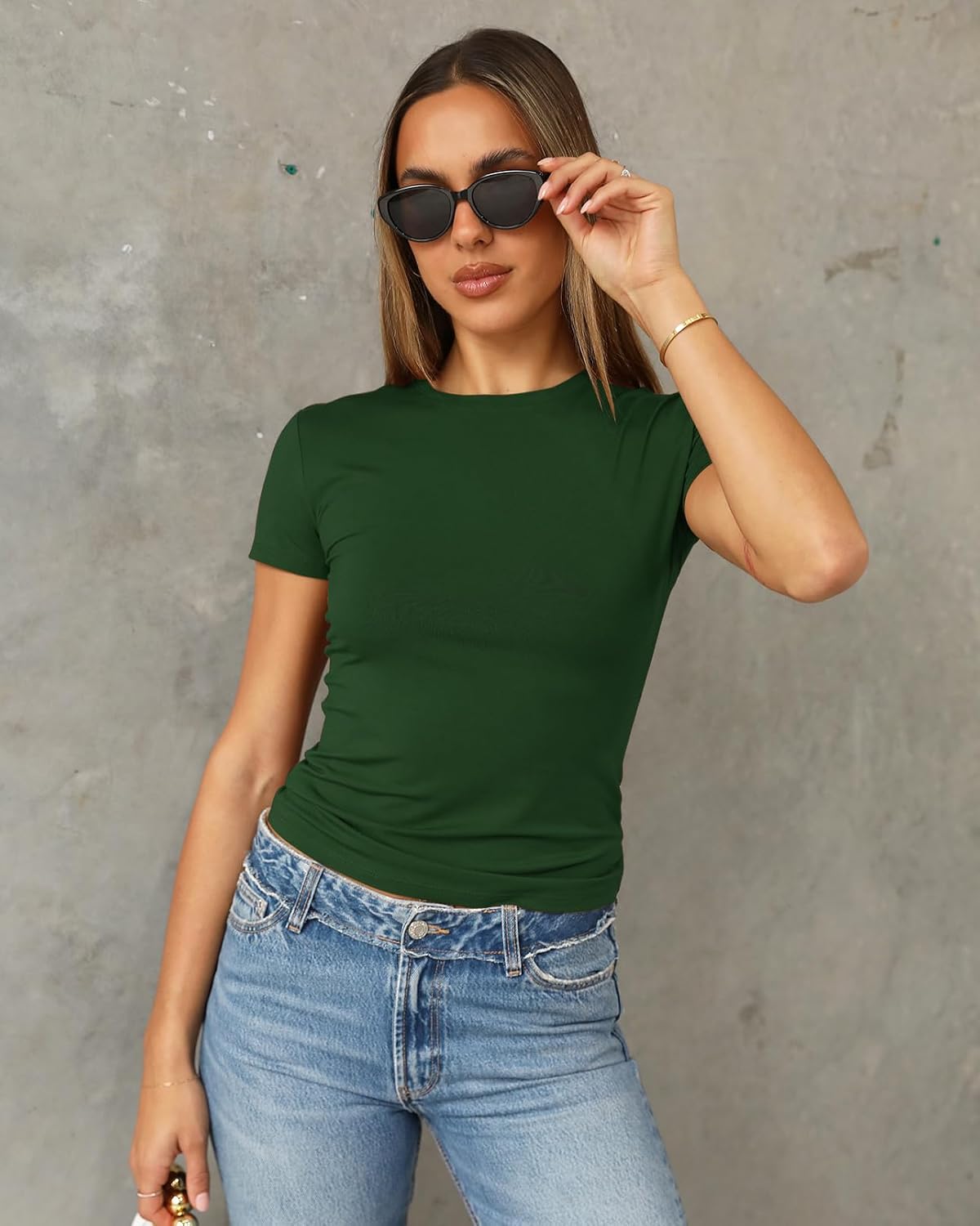 Thumbnail 1 de Abardsion Women's Casual Basic Slim Fit Crop Tops — Short Sleeve Crew Neck Tee (Summer 2026)