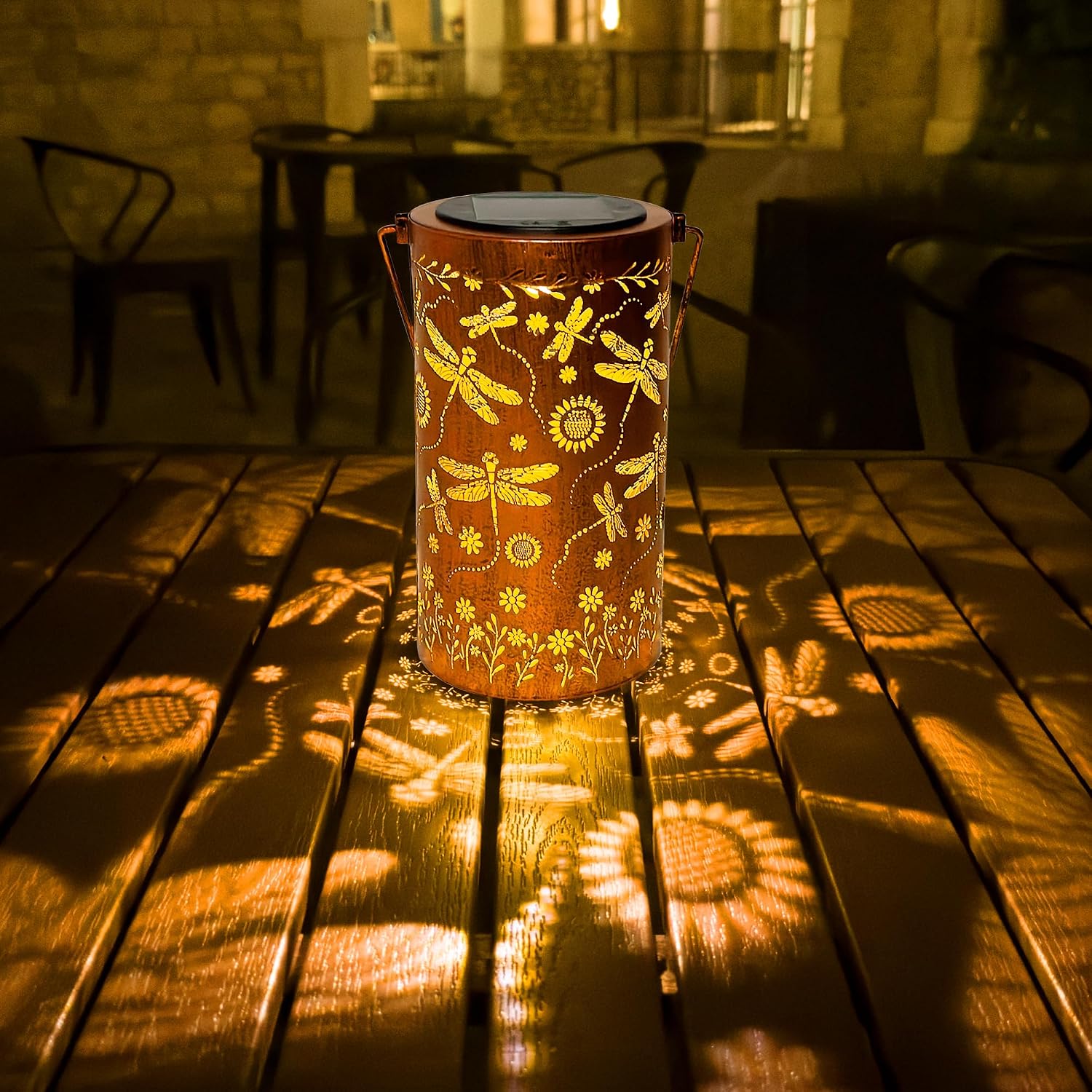 Detalle 2 de Dragonfly Garden Solar Lantern