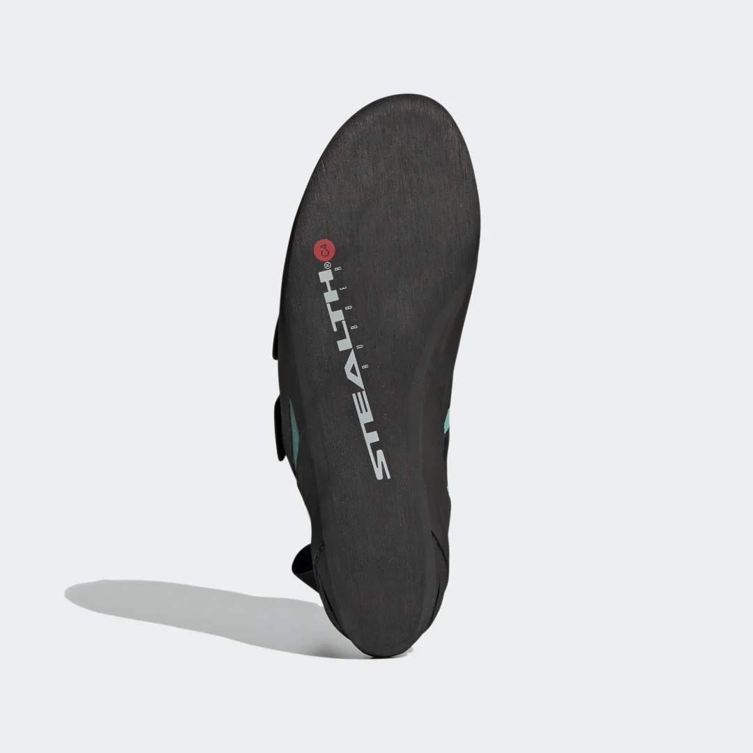 Detalle de Pie de gato Five Ten NIAD VCS de Adidas — Negro