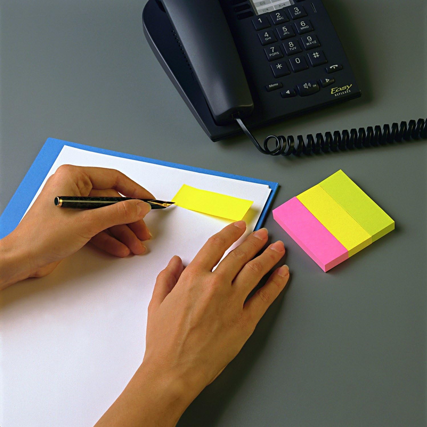 Detalle de Post-it Marque-Pages En Papier Ultra Couleurs – 4 Blocs, 20 mm × 38 mm