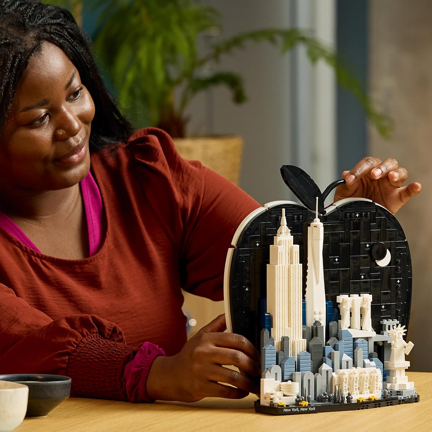 Thumbnail 6 de LEGO Architecture New York City – The Big Apple (21066): Minimalistische 3D-Dekoration für Erwachsene
