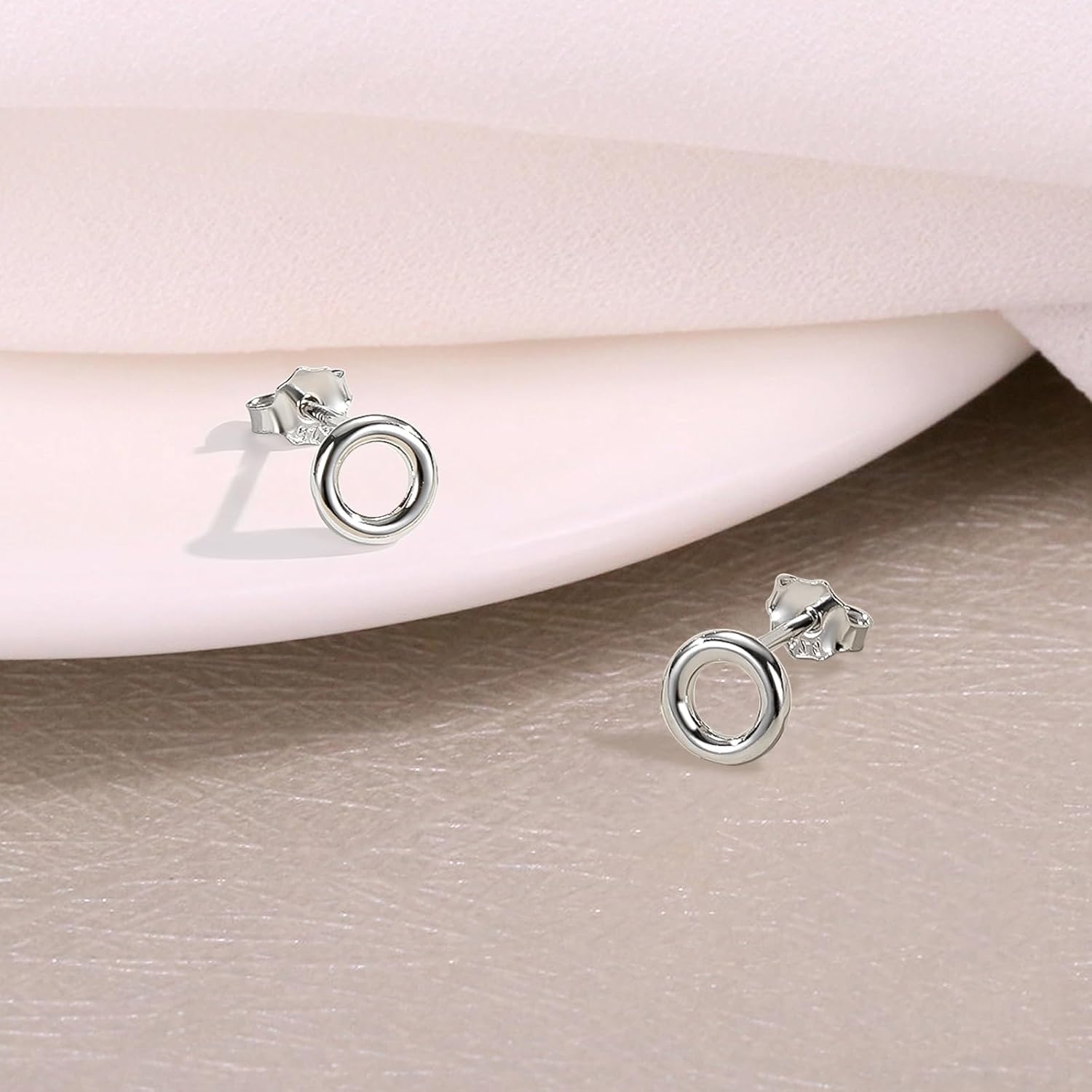 Thumbnail 2 de Loutade Damen 6mm Silber Ohrstecker 925