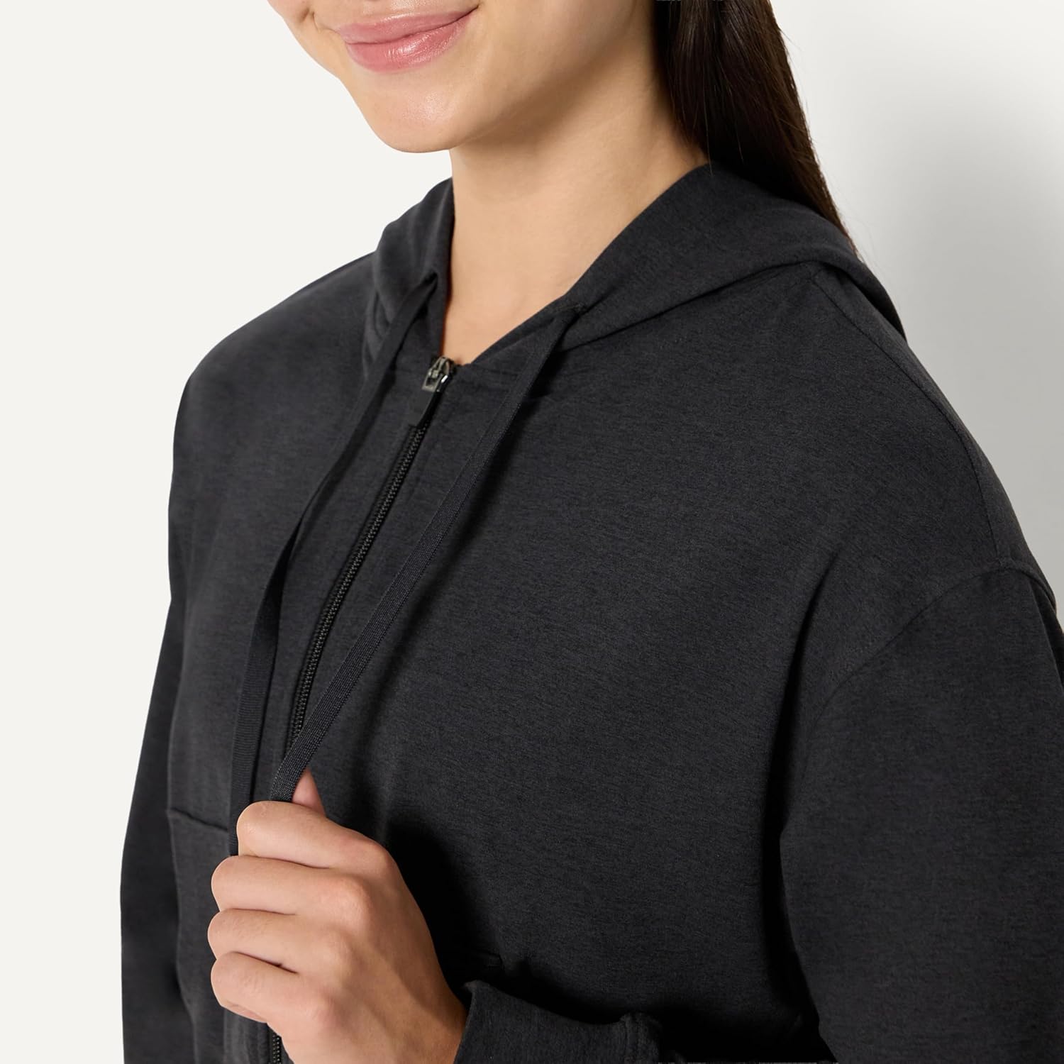 Thumbnail 3 de Amazon Essentials women’s Athletic Soft Performance lightweight cropped zip-up workout hoodie