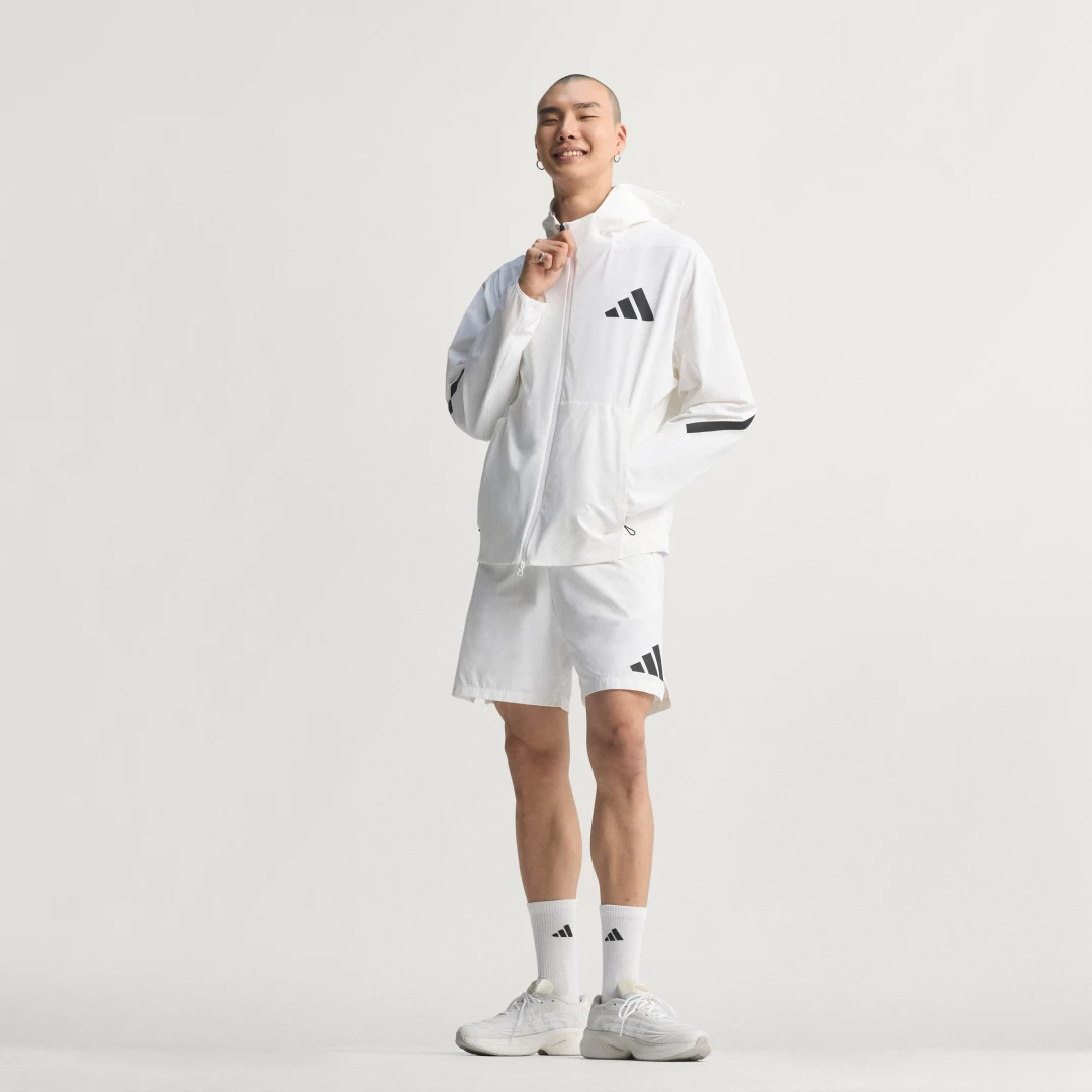 Detalle de CHAQUETA DEPORTIVA DE TEJIDO TÉCNICO ADIDAS Z.N.E. (Blanco) — guía de compra
