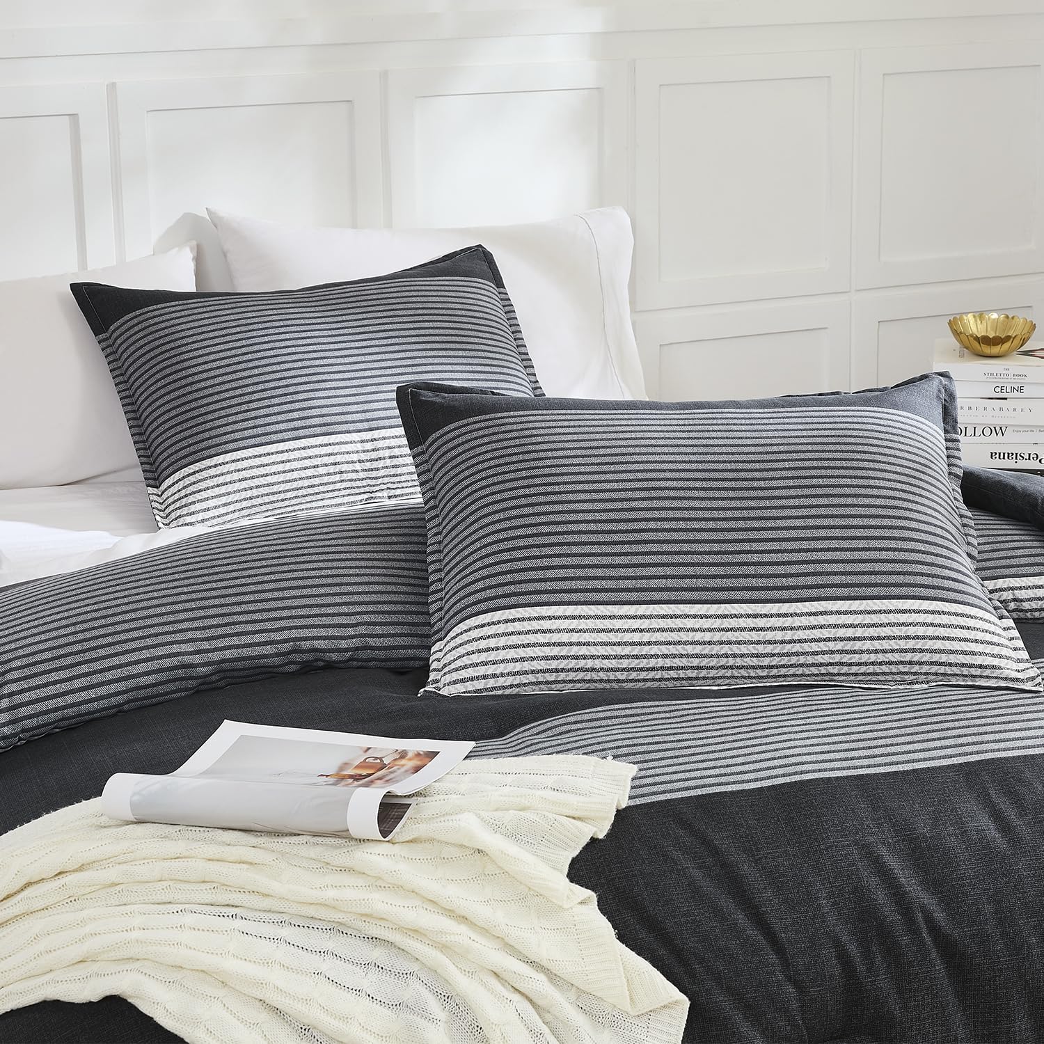 Thumbnail 5 de Litanika Queen Comforter Set (Black, White, Grey) — Lightweight 3-Piece Down Alternative Bedding