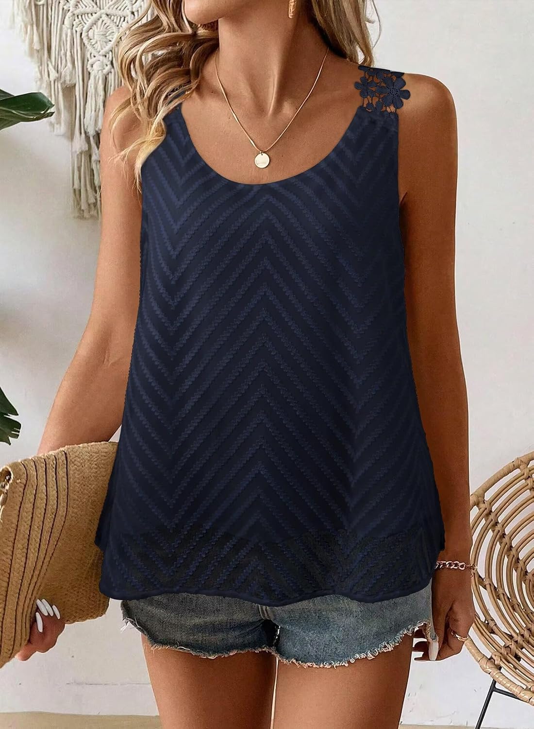 Thumbnail 2 de Womens Tank Tops Flowy Sleeveless Summer Boho Tank Top for Women Casual Crewneck Strap Lace Camisole Shirts