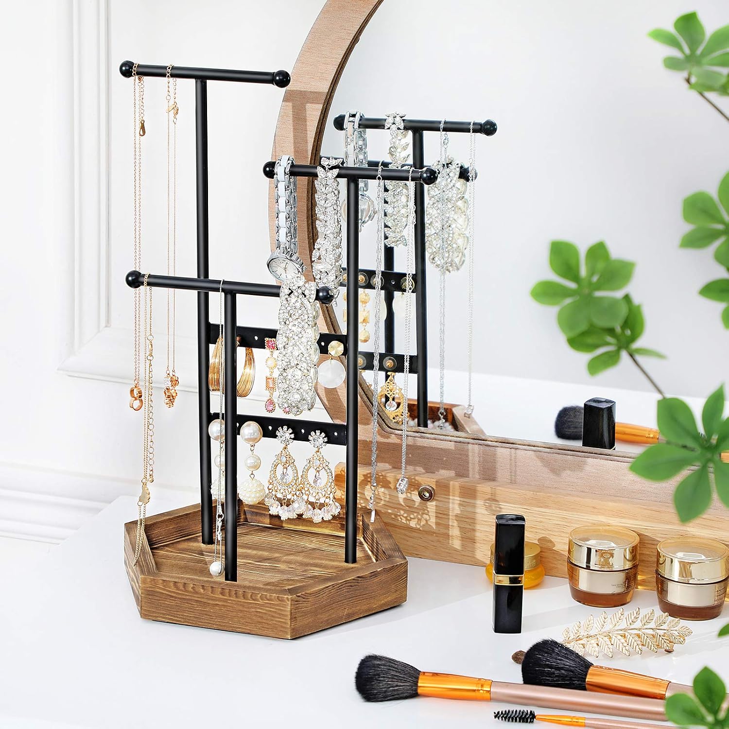 Detalle 1 de SONGMICS Caeley JJS03CB Jewellery Stand, 4 Storage Zones, Metal and Wood