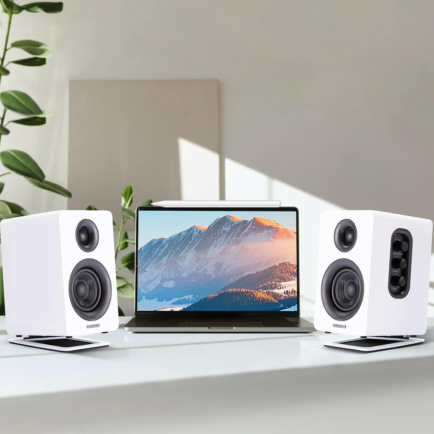 Detalle 2 de Sanyun SW601 15° Tilted Desk Speaker Stands (Pair) for Compact 2–3 inch speakers, White