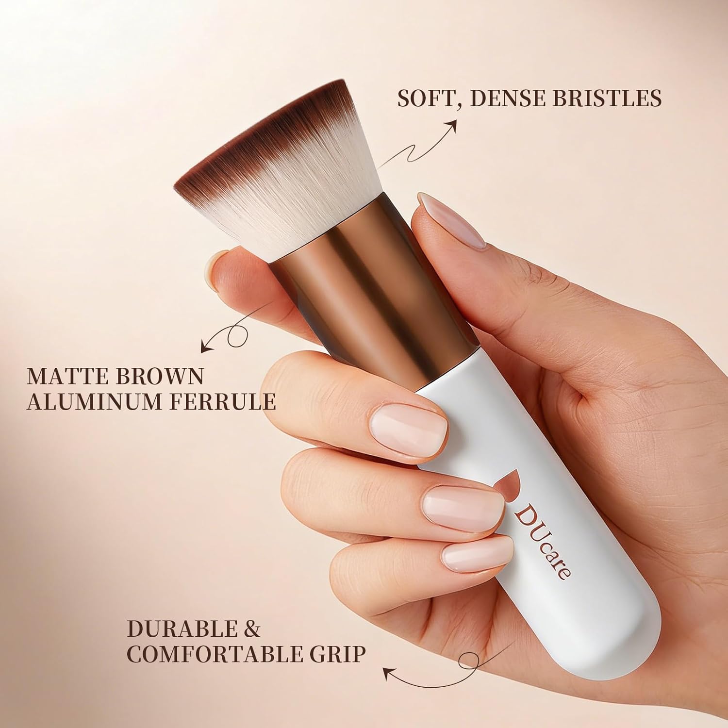 Thumbnail 2 de DUcare Foundation Pinsel Flat Top Kabuki Pinsel 1 Stück