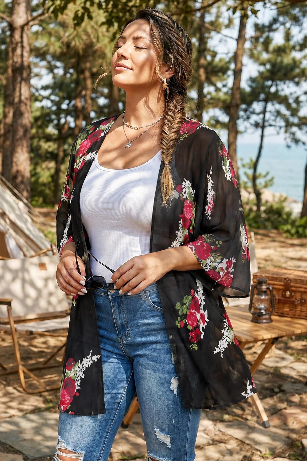 Detalle 2 de CHICGAL Floral Kimono Cardigan in Chiffon