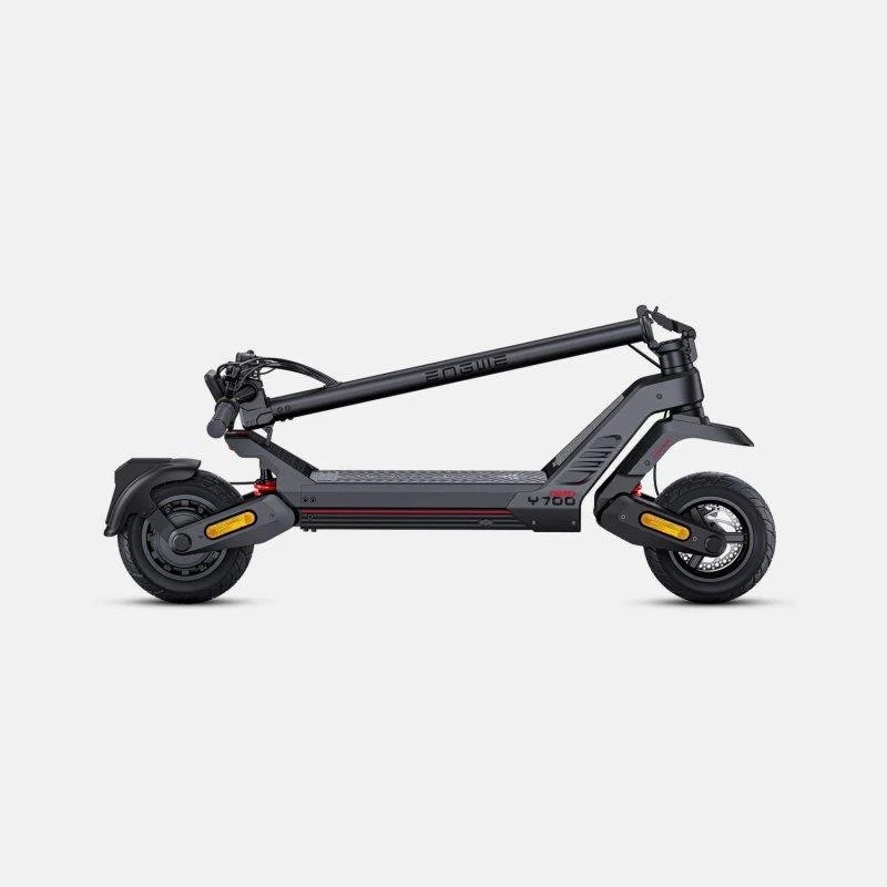 Detalle de Patinete eléctrico ENGWE Y700 800W | autonomía de hasta 87 km, 10" ruedas y plegable