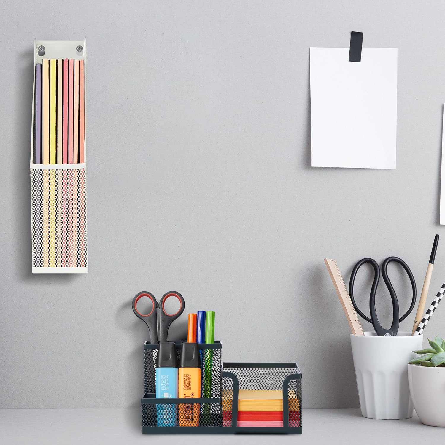 Detalle de Relaxdays Range-revues en métal – porte-documents A4, design maille, 31,5 cm x 7 cm x 25 cm