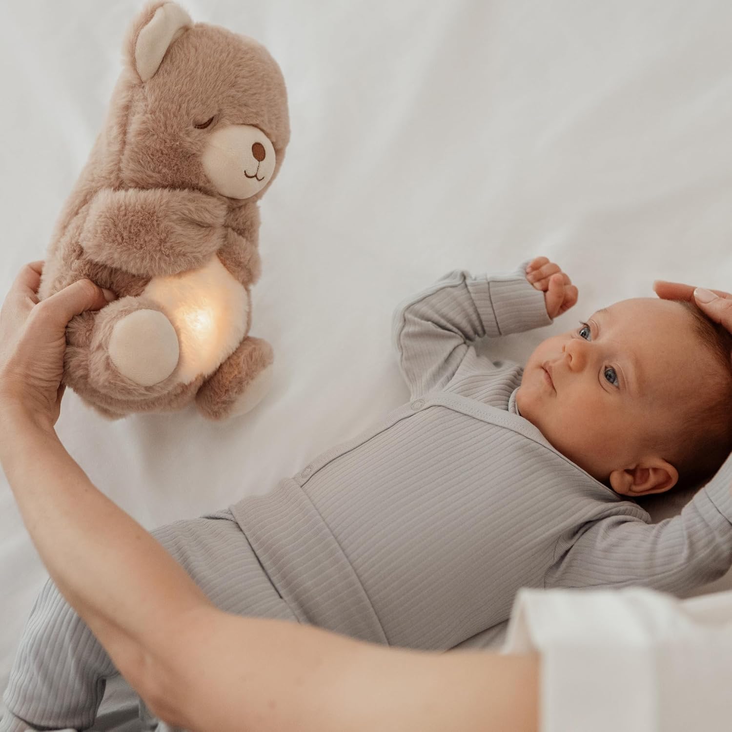 Thumbnail 6 de Nuby Mon Doudou Ours Apaisant – Bonne Nuit Peluche Veilleuse Musicale et Lumineuse pour Bébé