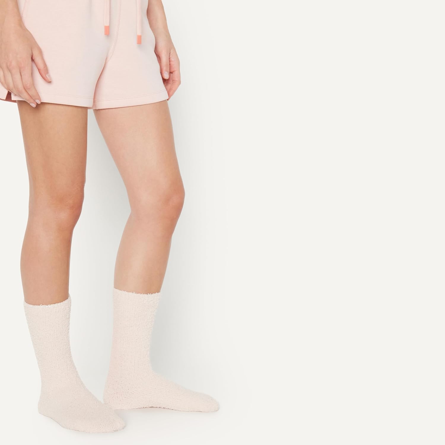 Thumbnail 1 de Kuschelige Hausschuhsocken für Damen – Amazon Essentials Plüsch-Schlafsocken (5 Paar)