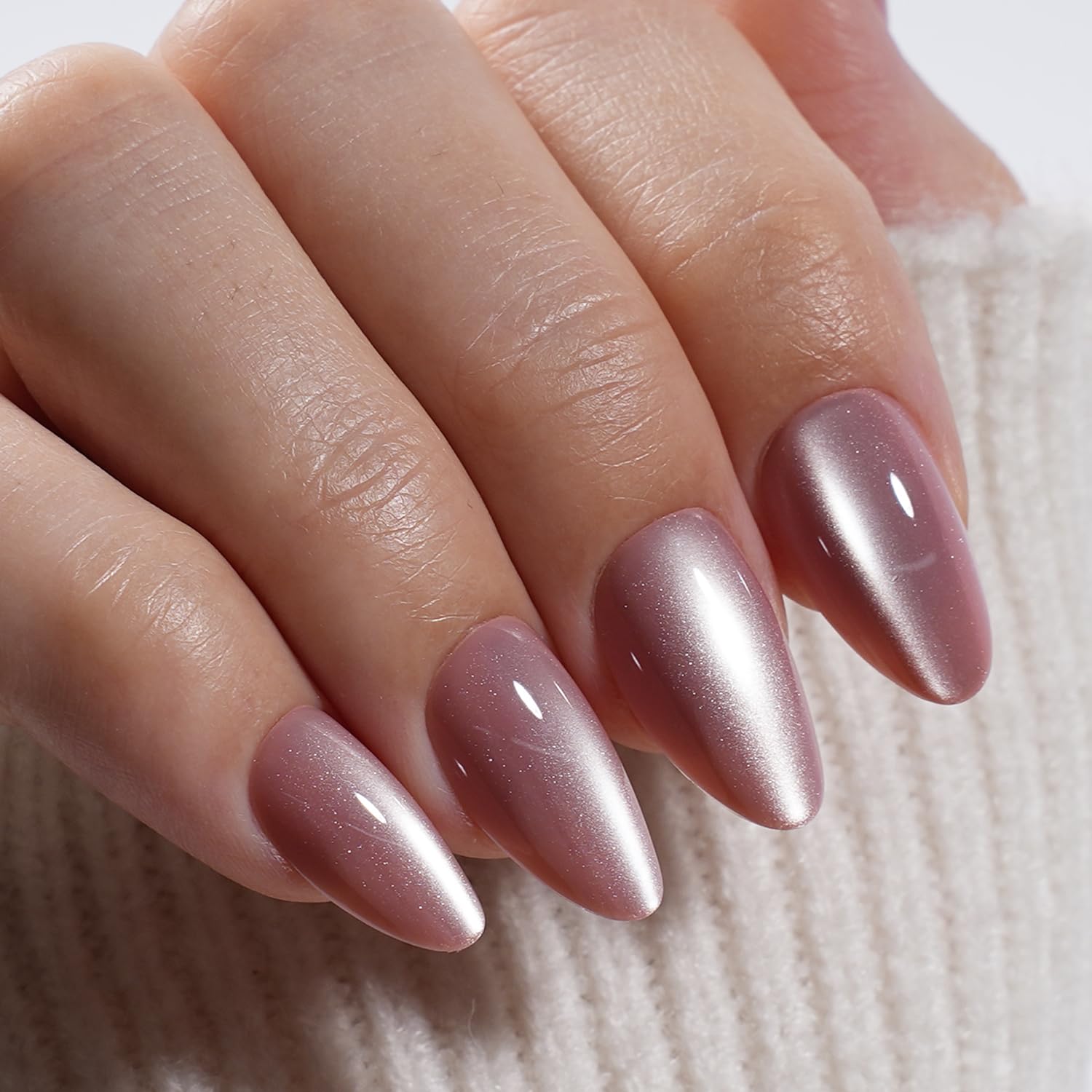 Detalle de WiniBeauty Cat Eye Press-On Nails, Mauve Short Almond, 32-Piece Kit
