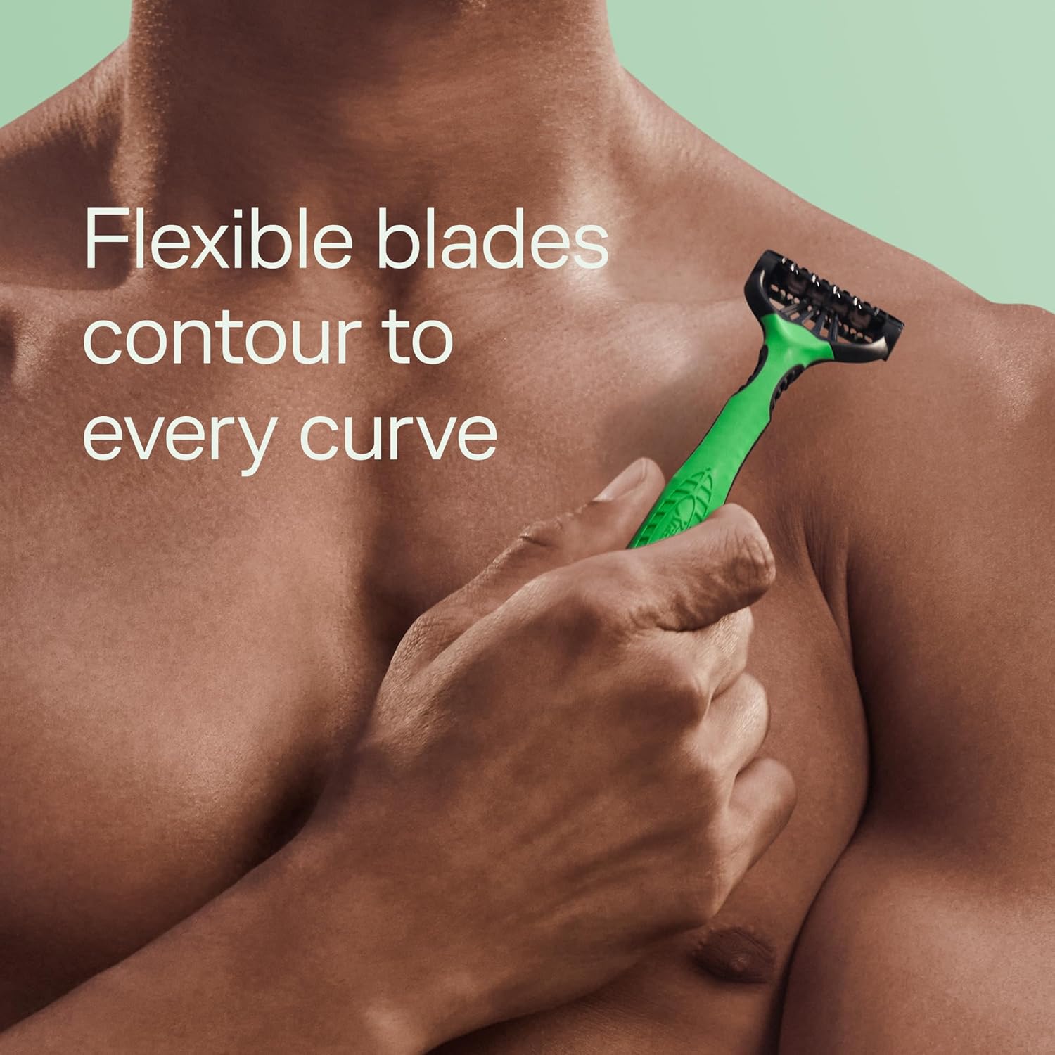 Detalle 2 de Schick Xtreme 3 Original Sensitive Disposable Razors for Men (12ct) — for Sensitive Skin