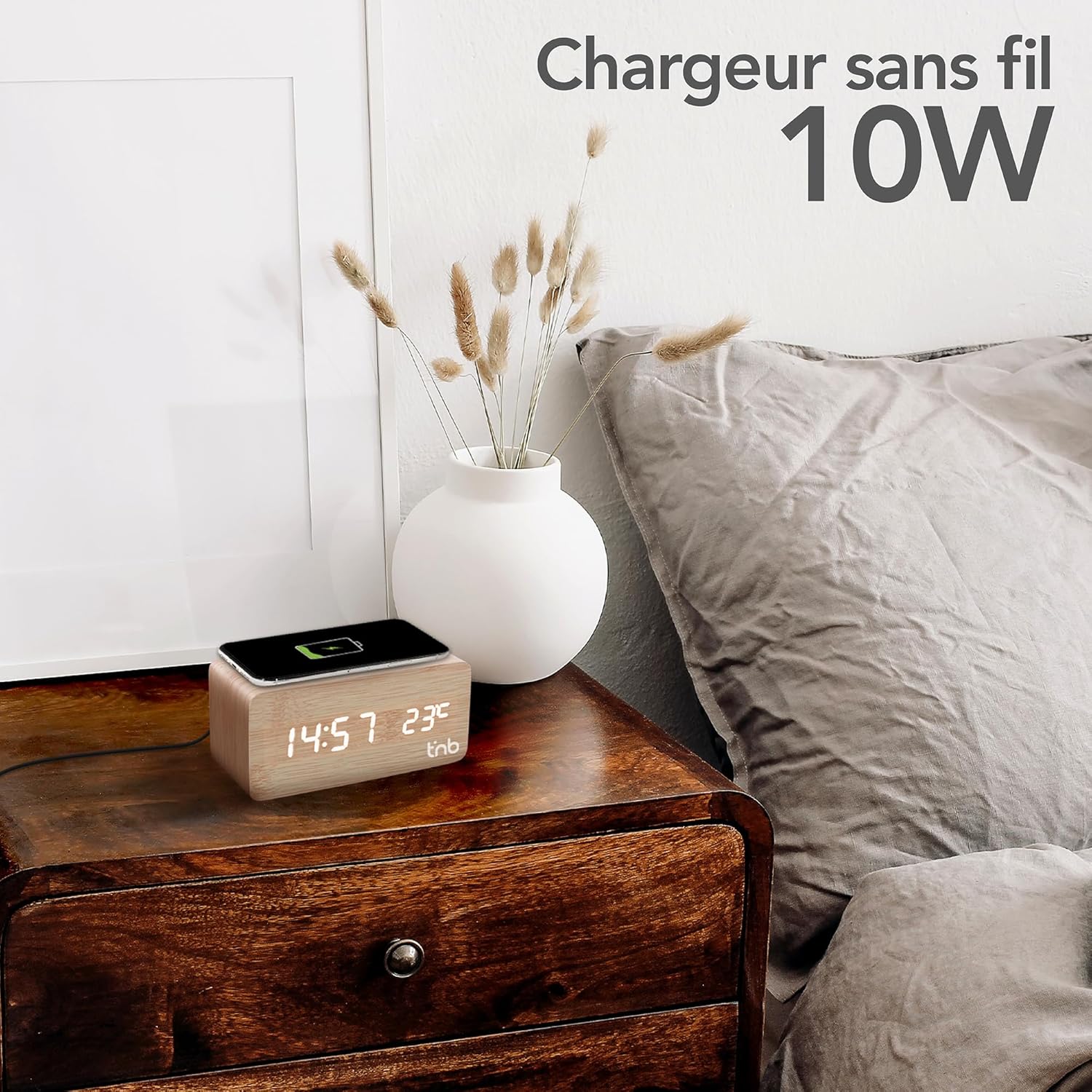 Thumbnail 2 de T'nB Réveil Dynamo avec Chargeur Induction 10W – Bois, 3 Alarmes et Luminosité Réglable